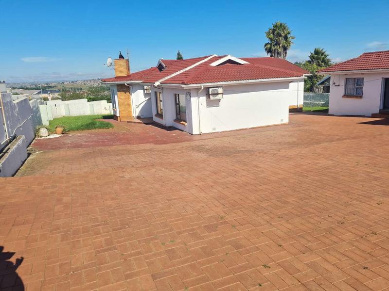 5 Bedroom Property for Sale in Southernwood Eastern Cape